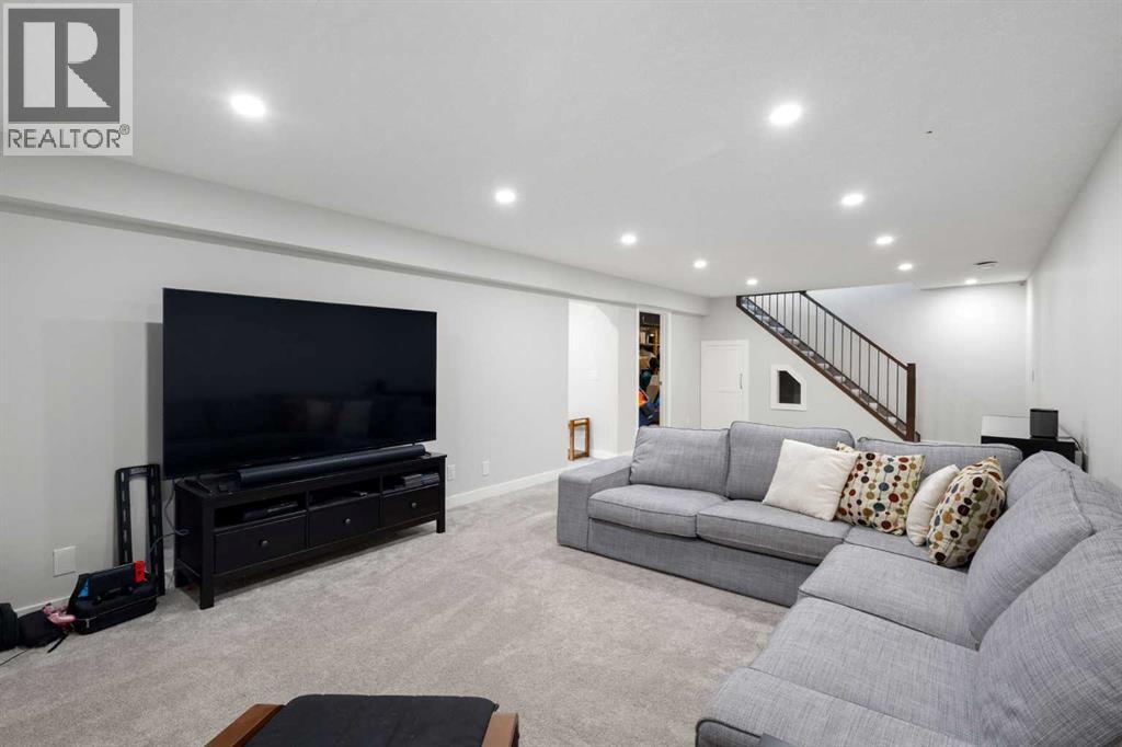 Single Family House for Sale in  Varsity Estates Bay NW Varsity Calgary 