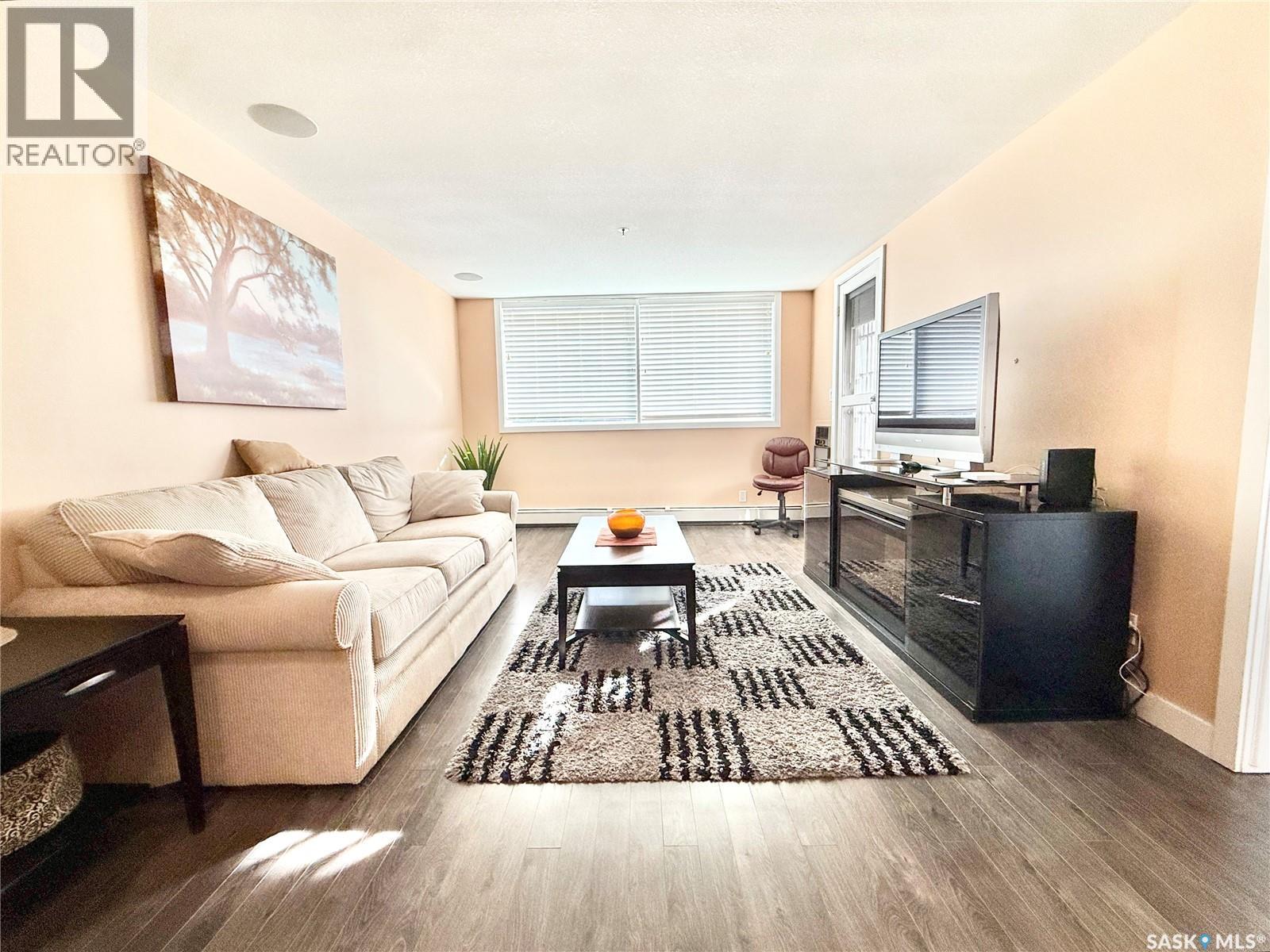 #301 351 SAGUENAY DRIVE - 14