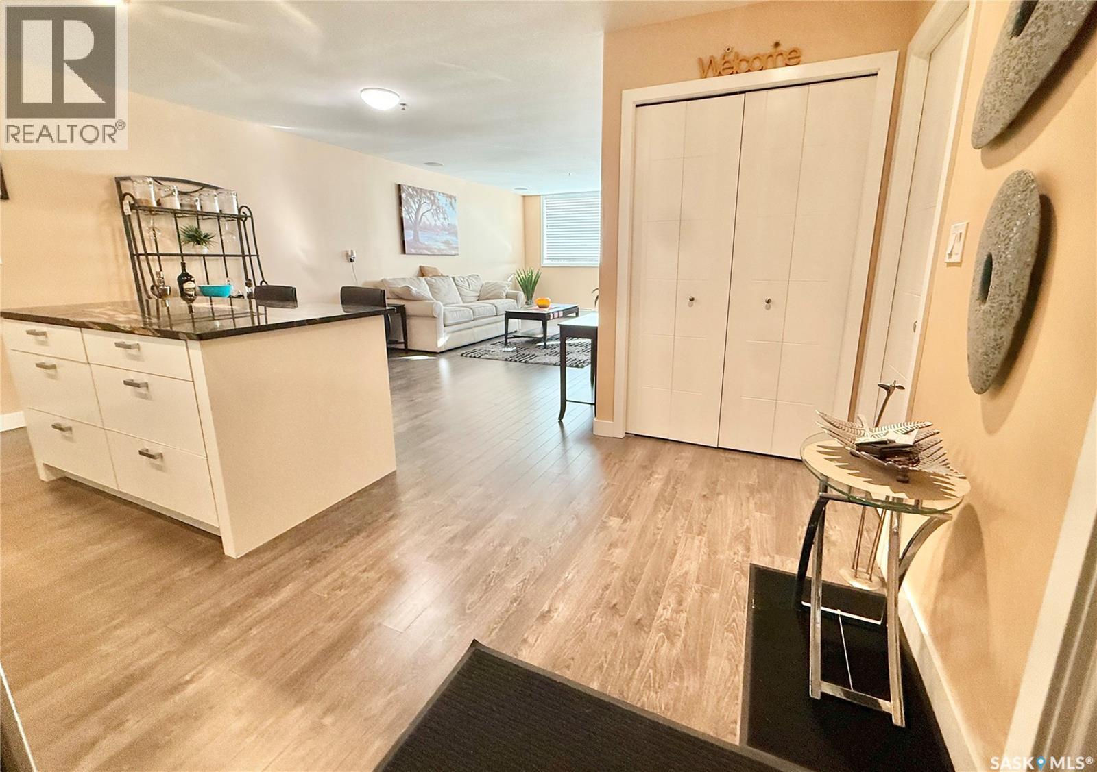 #301 351 SAGUENAY DRIVE - 5