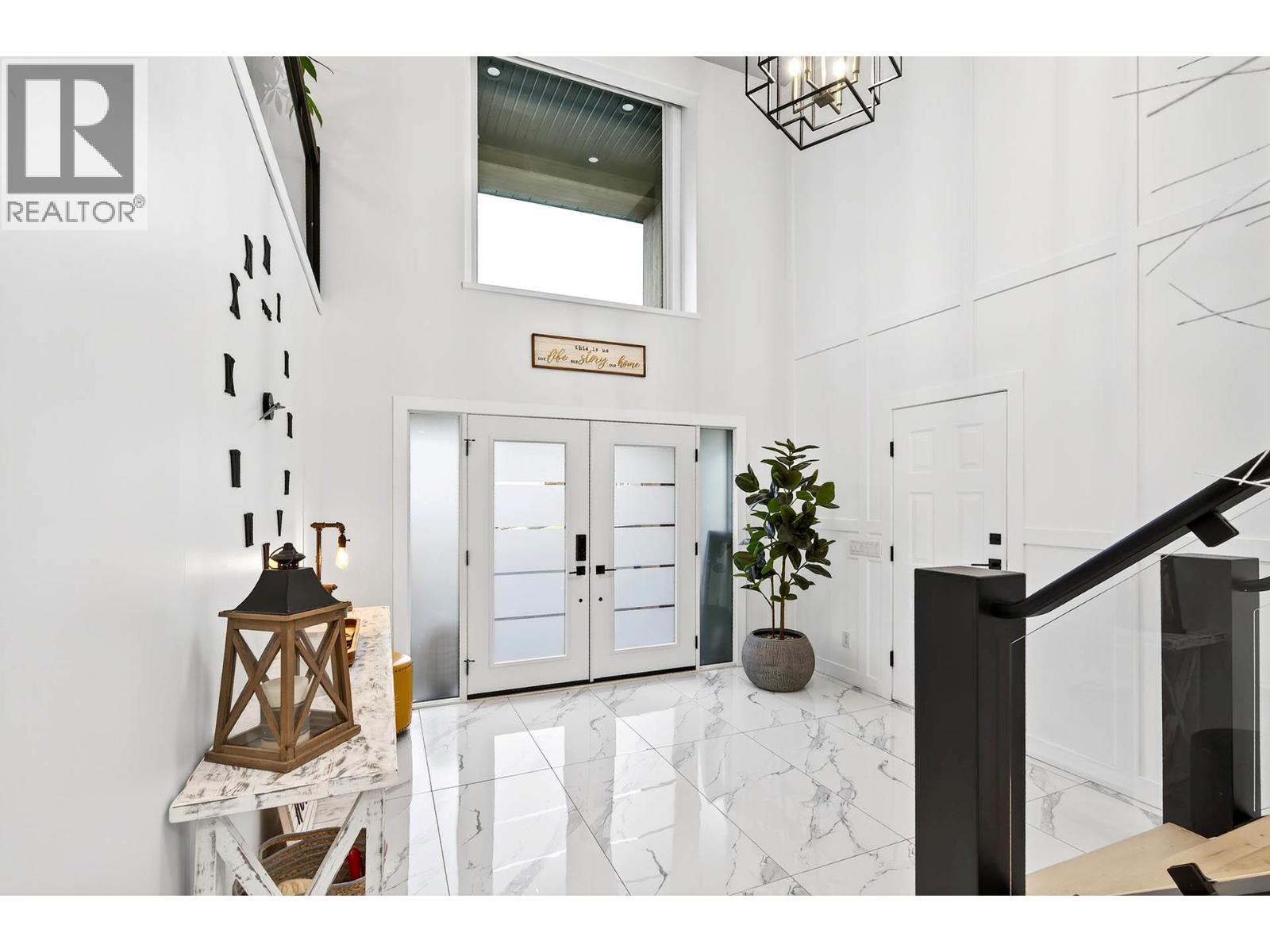1095 Laurel Place - 38