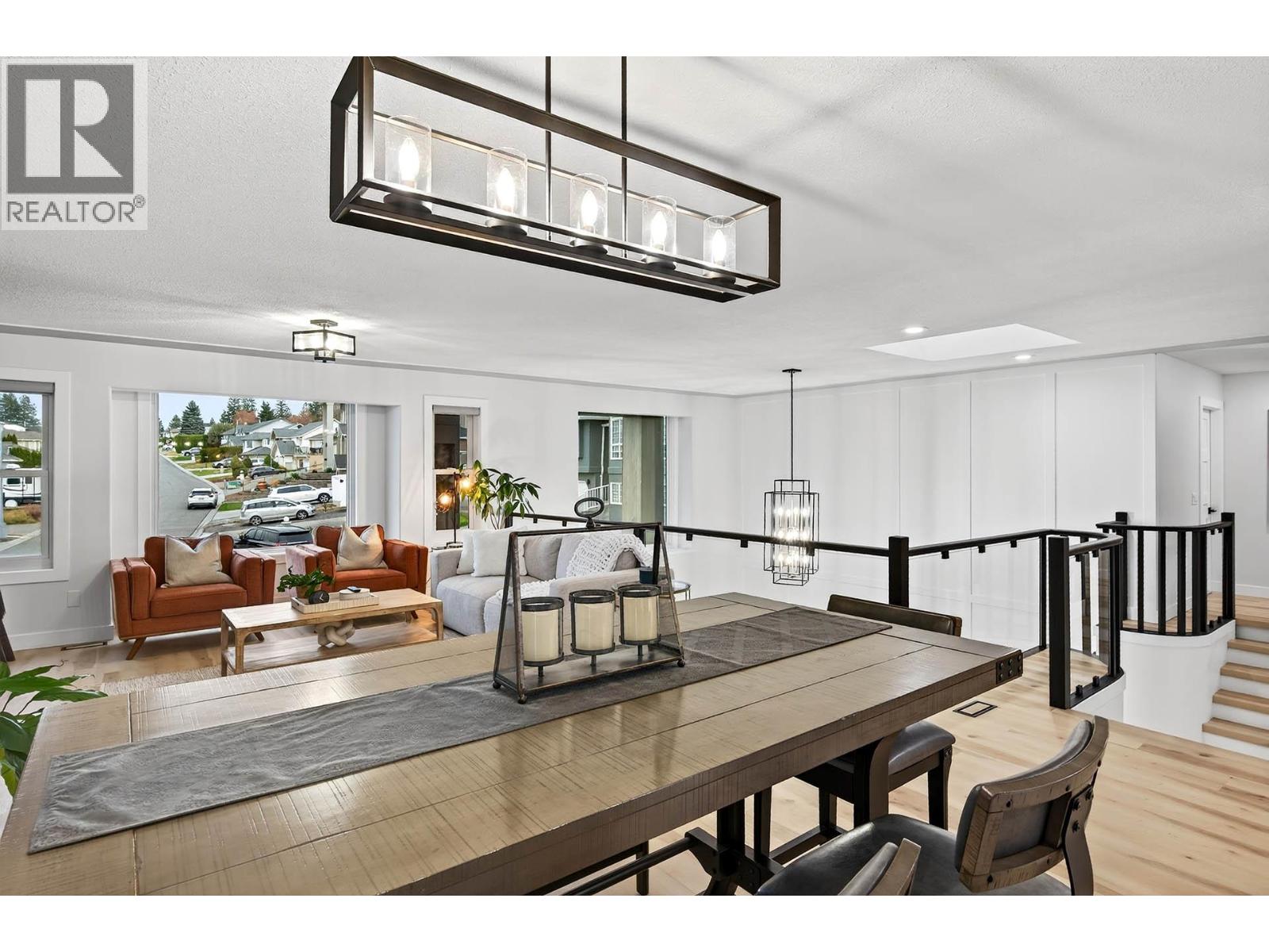 1095 Laurel Place - 27