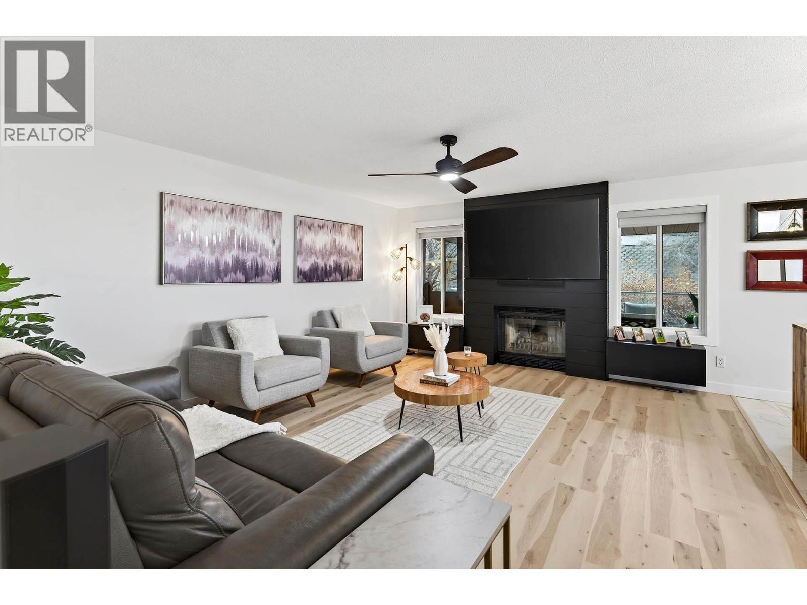 1095 Laurel Place - 62