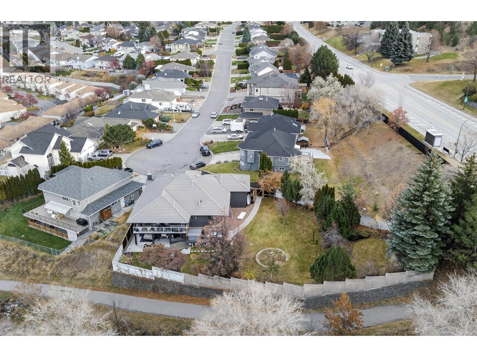 1095 Laurel Place - 29