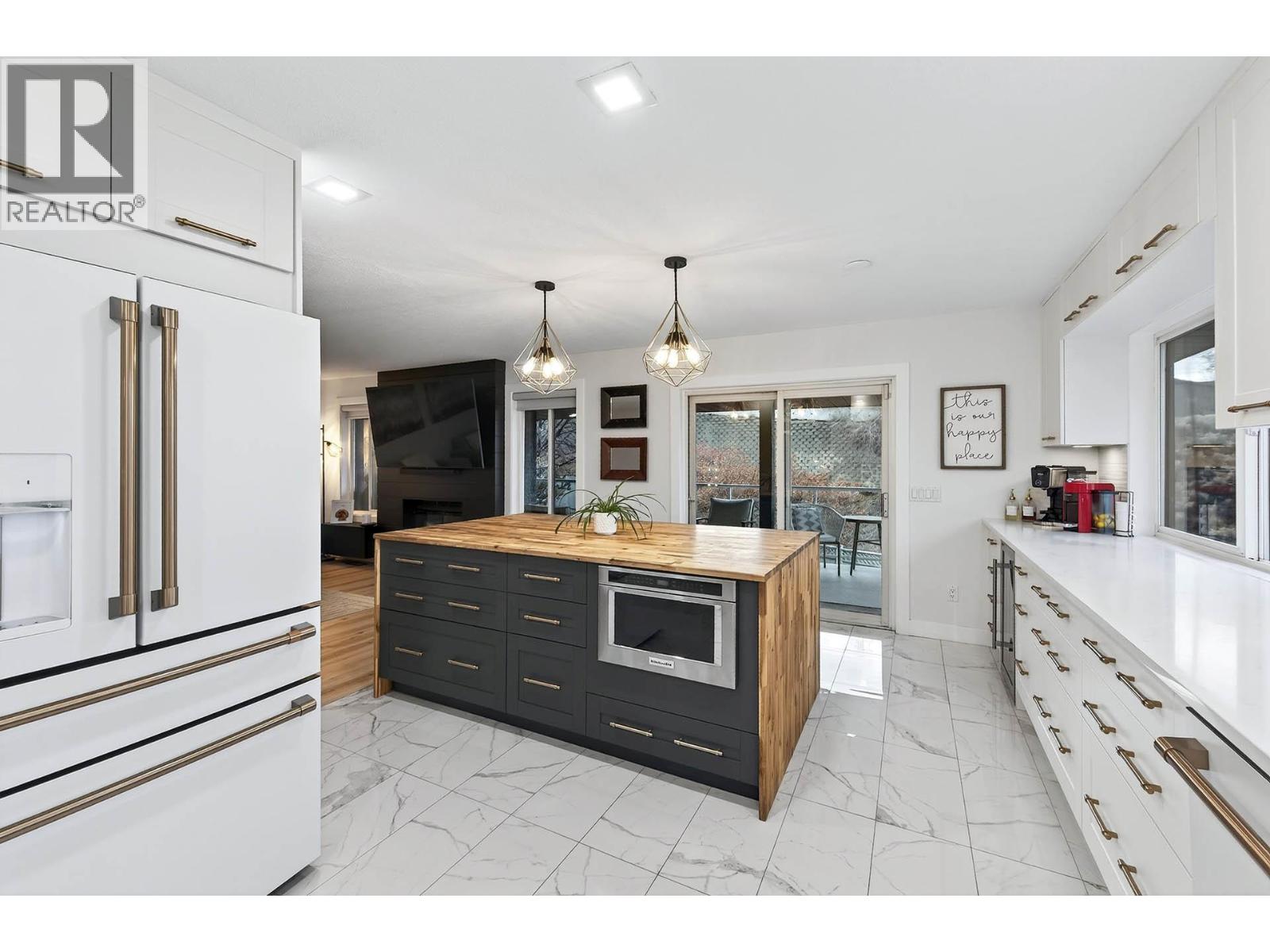 1095 Laurel Place - 69