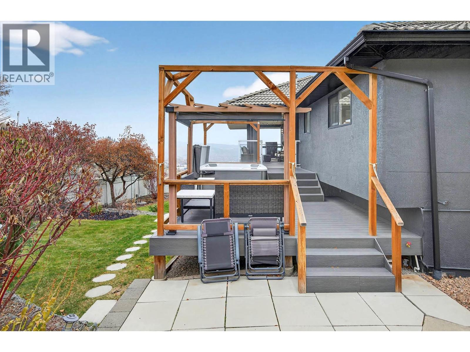 1095 Laurel Place - 43