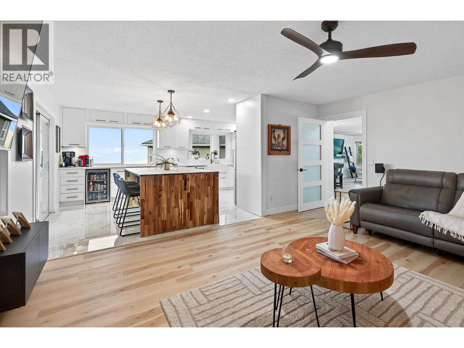 1095 Laurel Place - 65