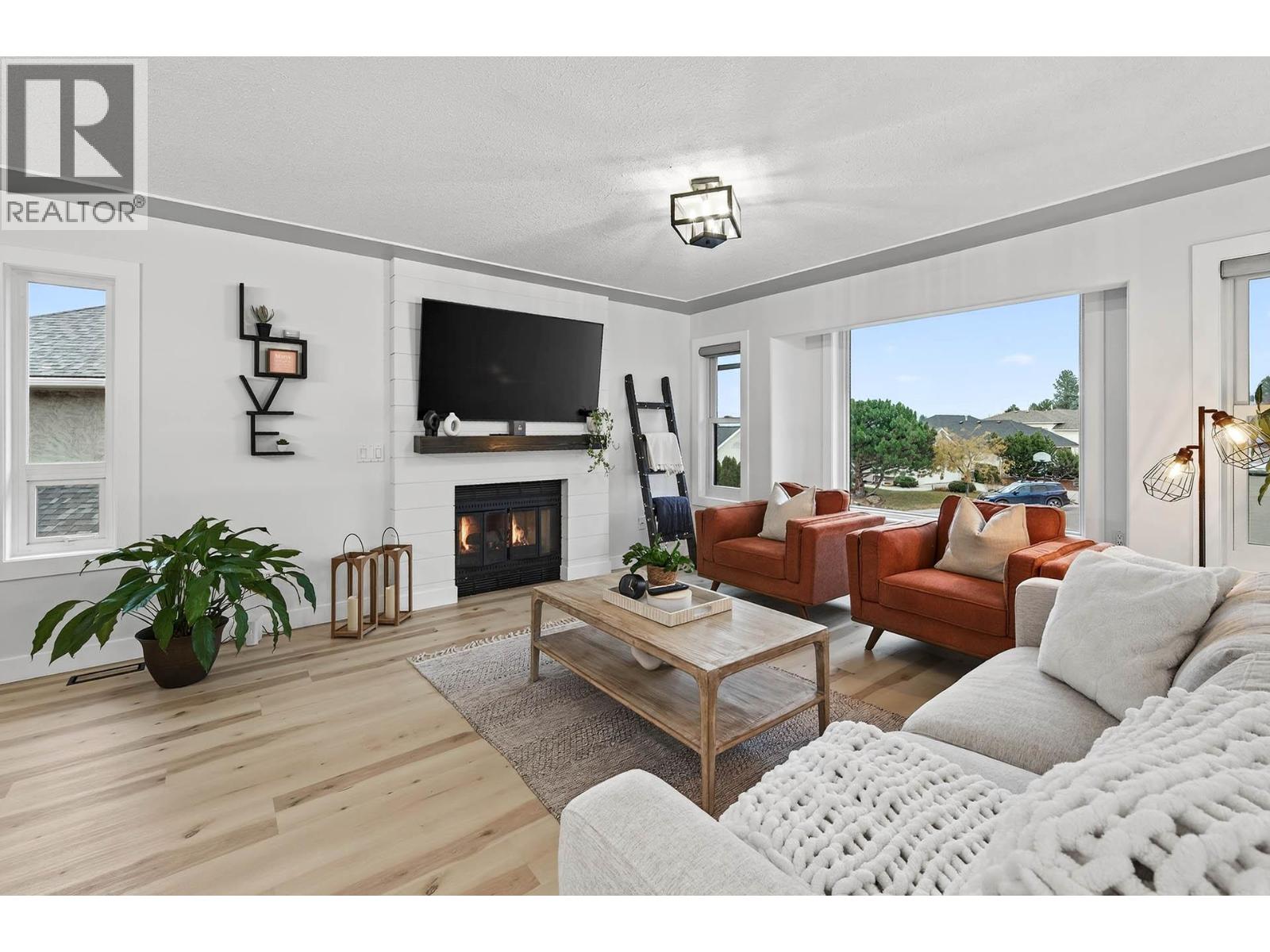1095 Laurel Place - 73
