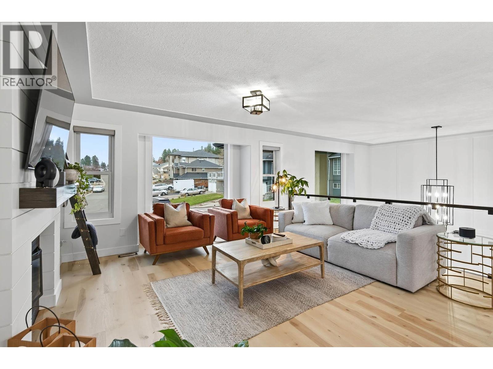 1095 Laurel Place - 74