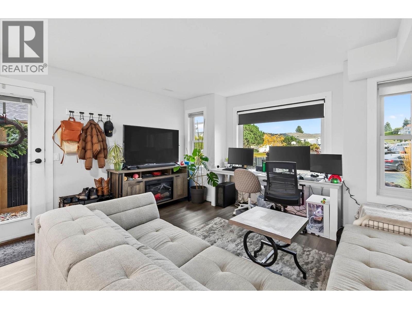 1095 Laurel Place - 92
