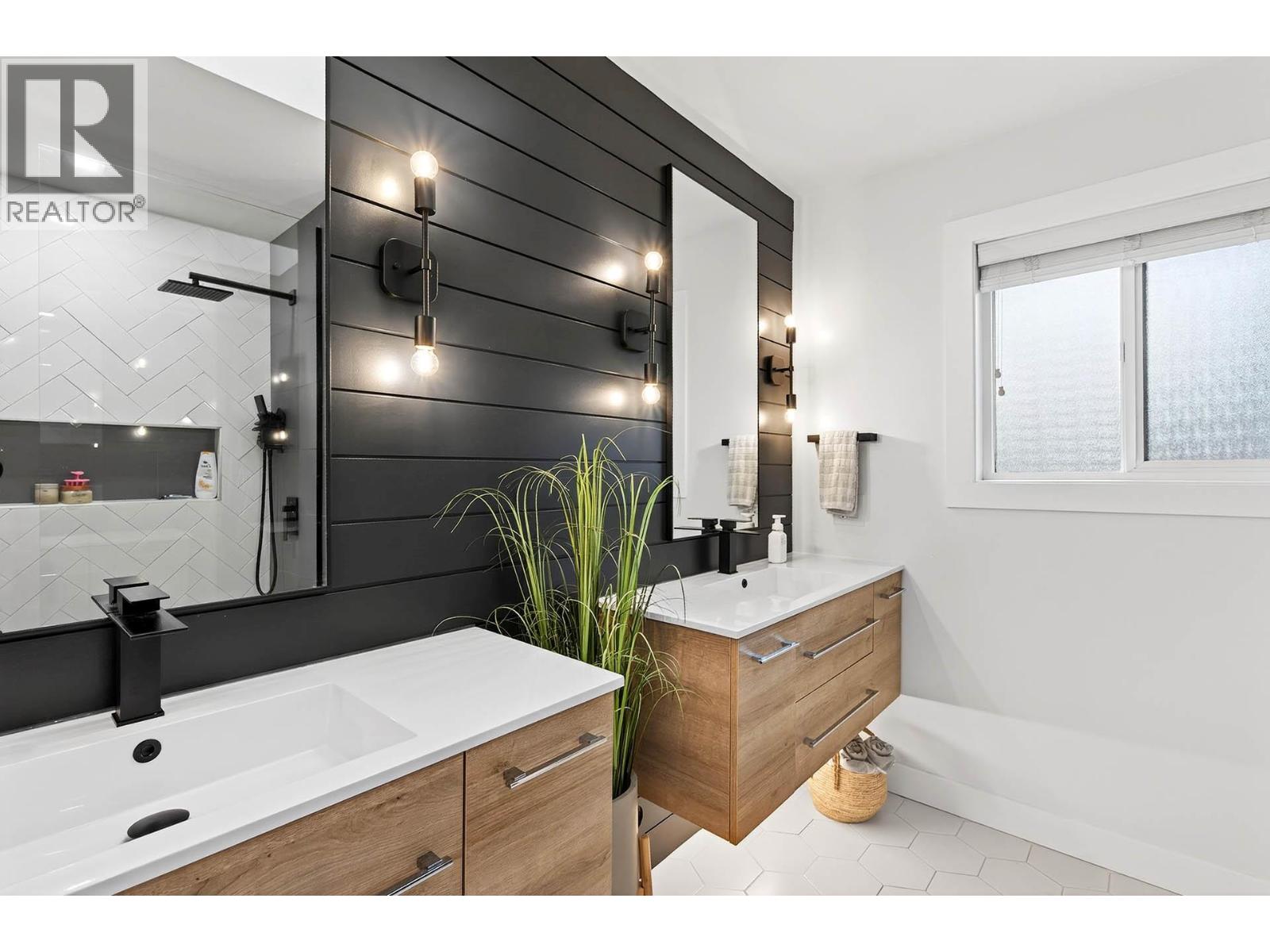 1095 Laurel Place - 78