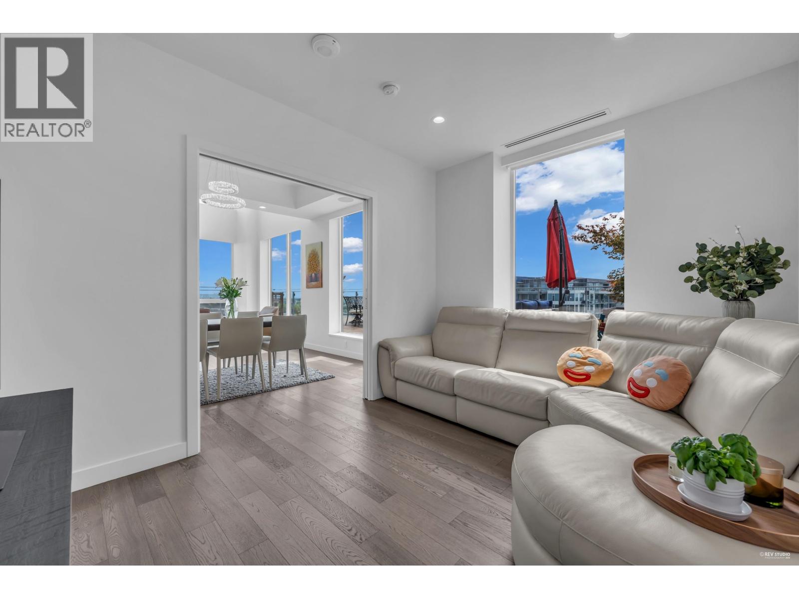 #1204-6855 PEARSON Way, Richmond