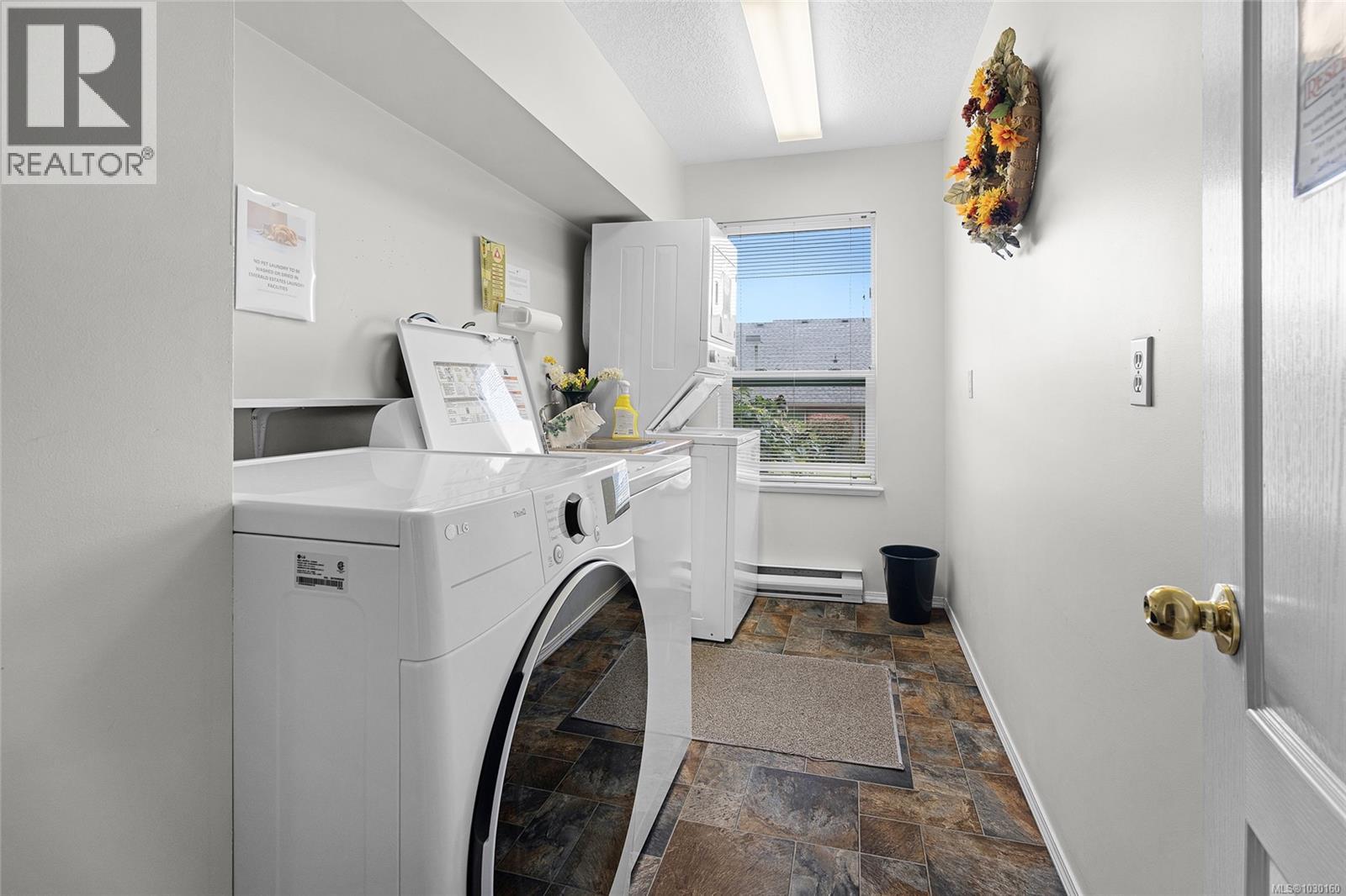 604 265 Mills Street, Parksville