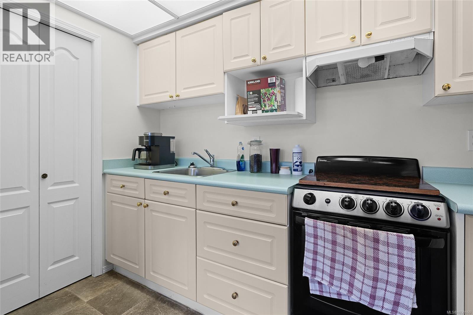 604 265 Mills Street, Parksville