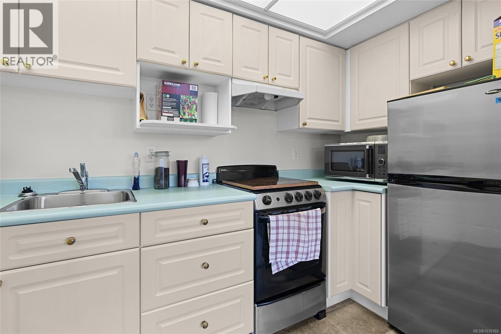 604 265 Mills Street, Parksville