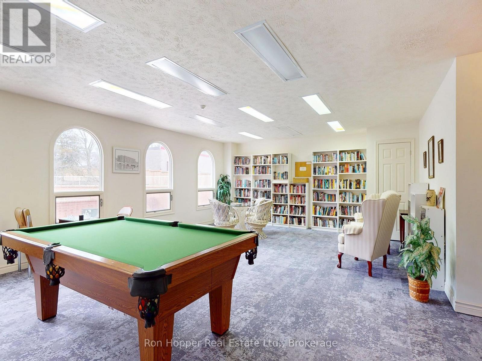 library/games room
