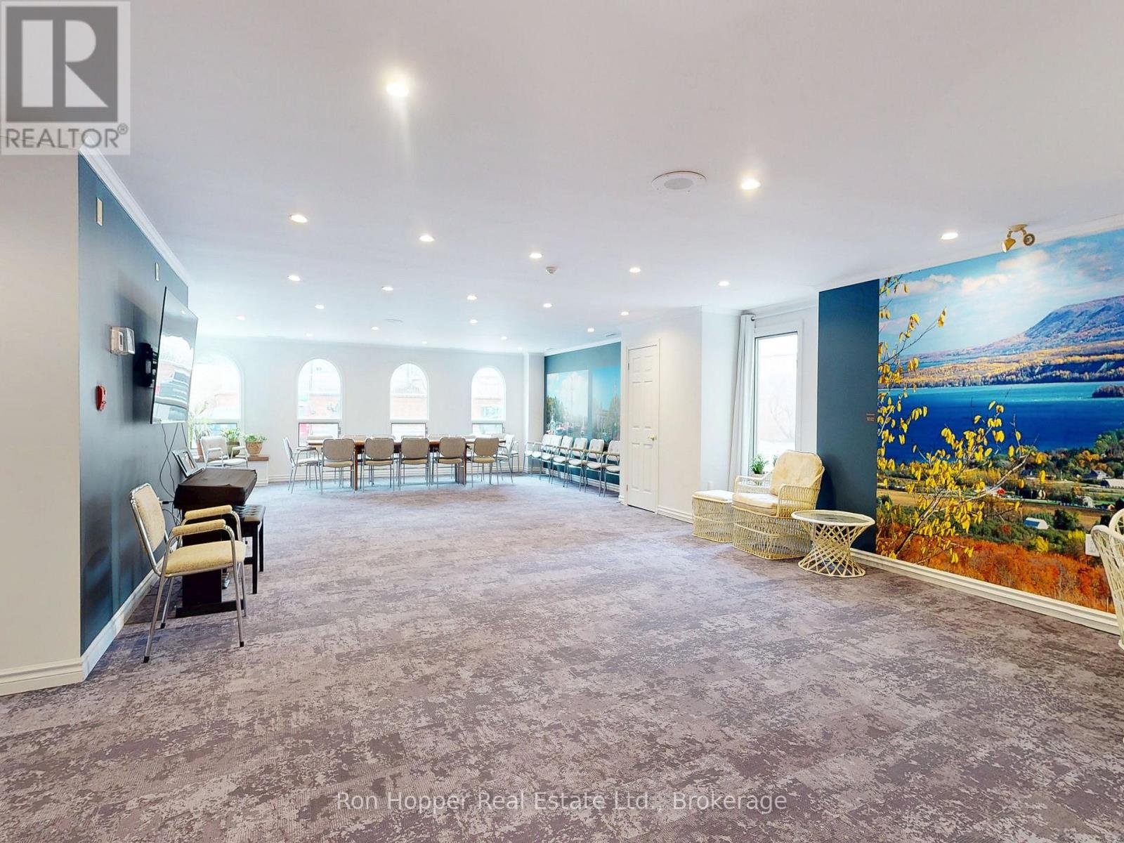 Gather room