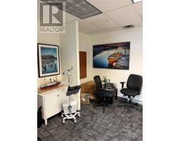 Unit 202 - 1 Crosbie Place thumbnail 23