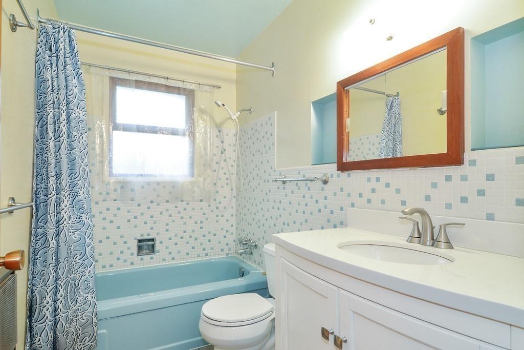 33875 RICHARDS AVENUE, Mission