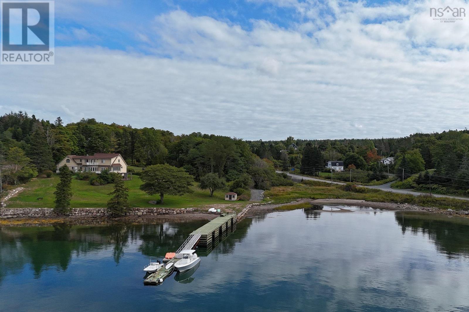 Property 8 of 36 of 2 Crouchers Point Road