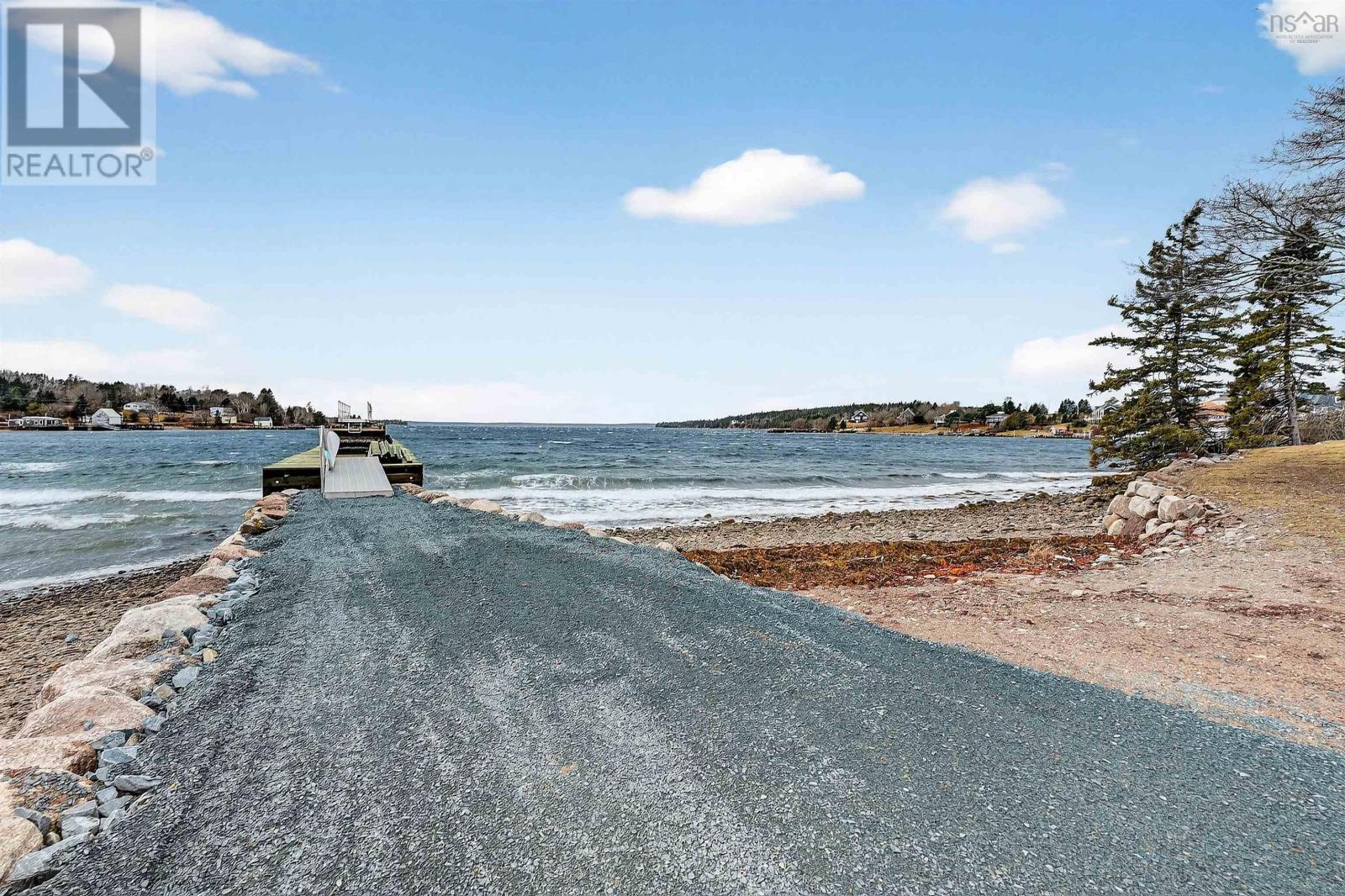 Property 12 of 36 of 2 Crouchers Point Road