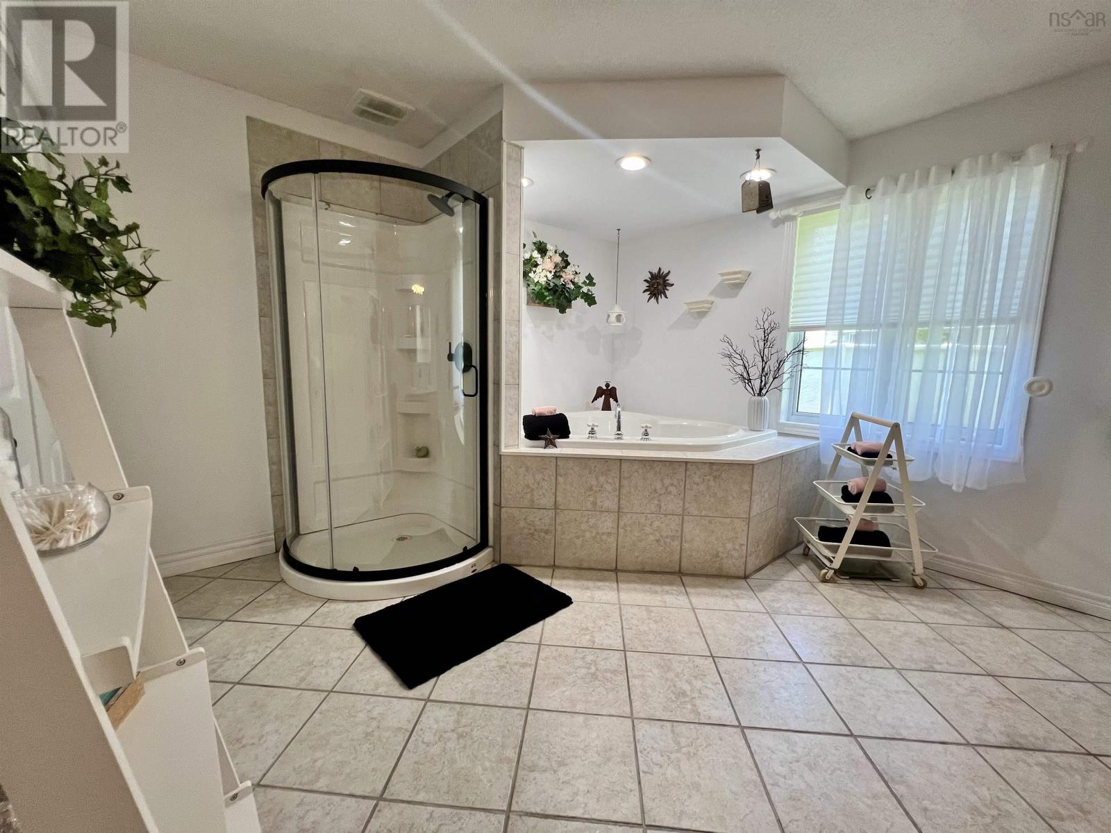 Property 32 of 46 of 1042 Pleasant Valley Road