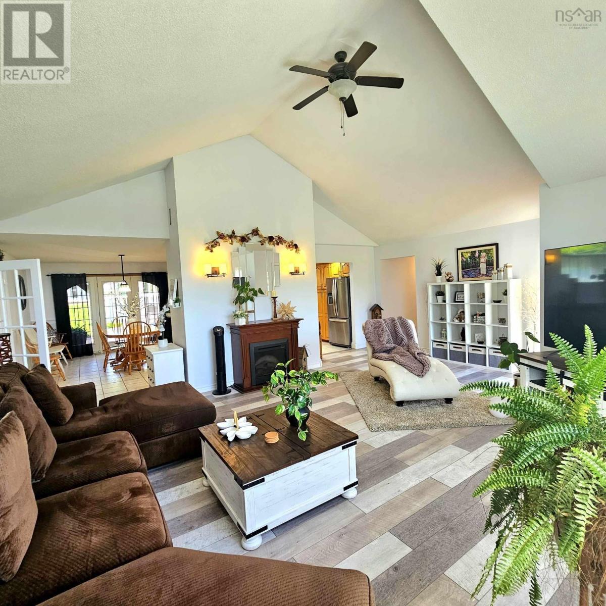 Property 12 of 46 of 1042 Pleasant Valley Road