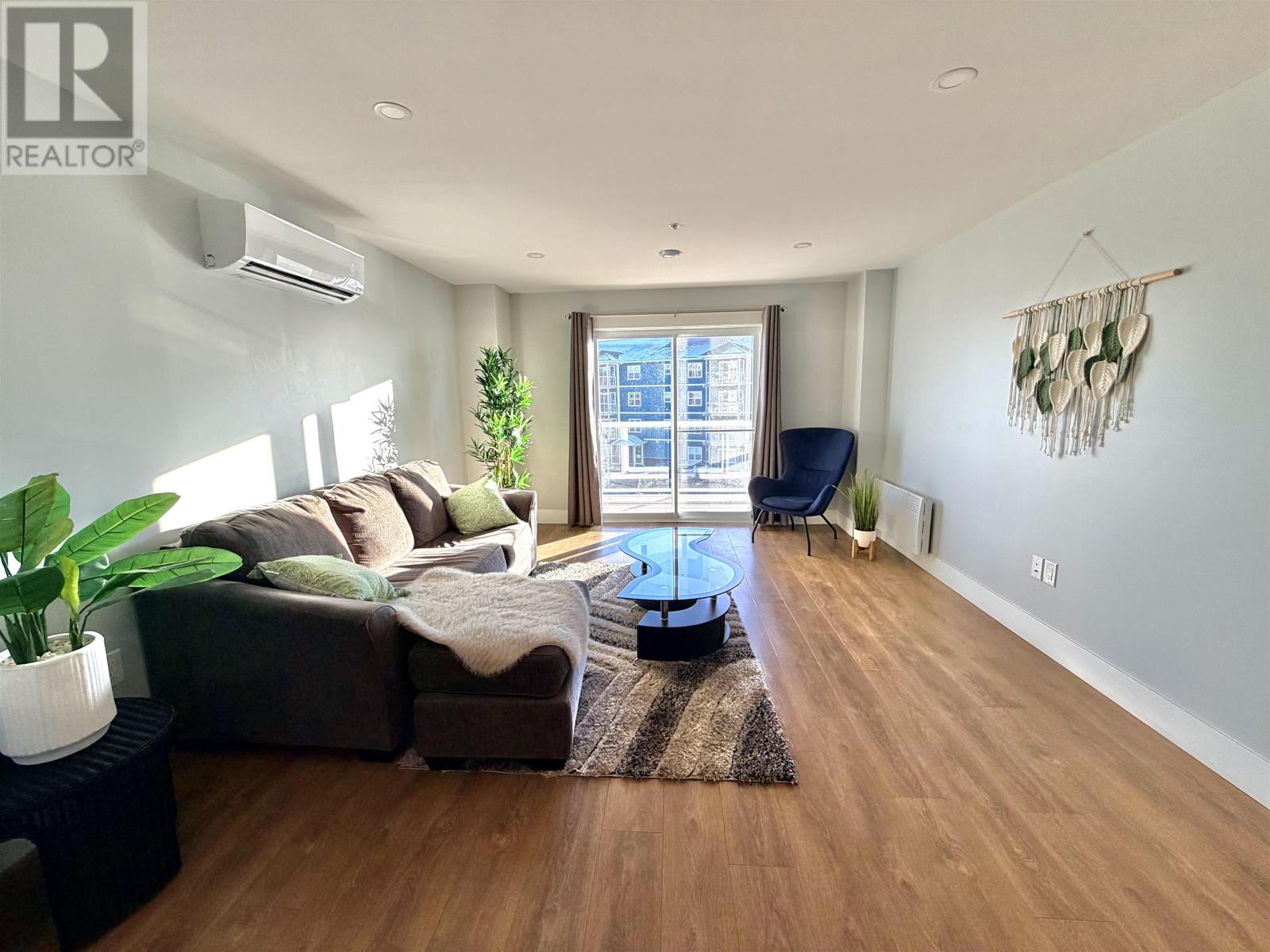 #202 24 Gilbert Drive - 13