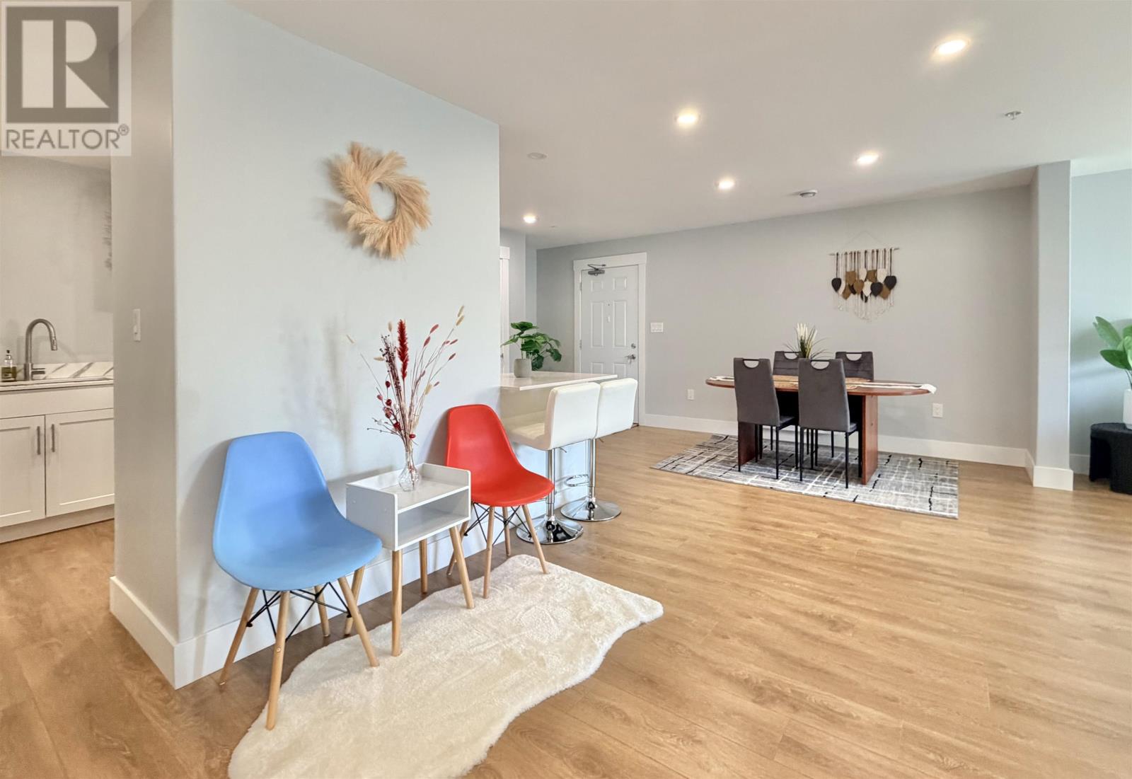 #202 24 Gilbert Drive - 17