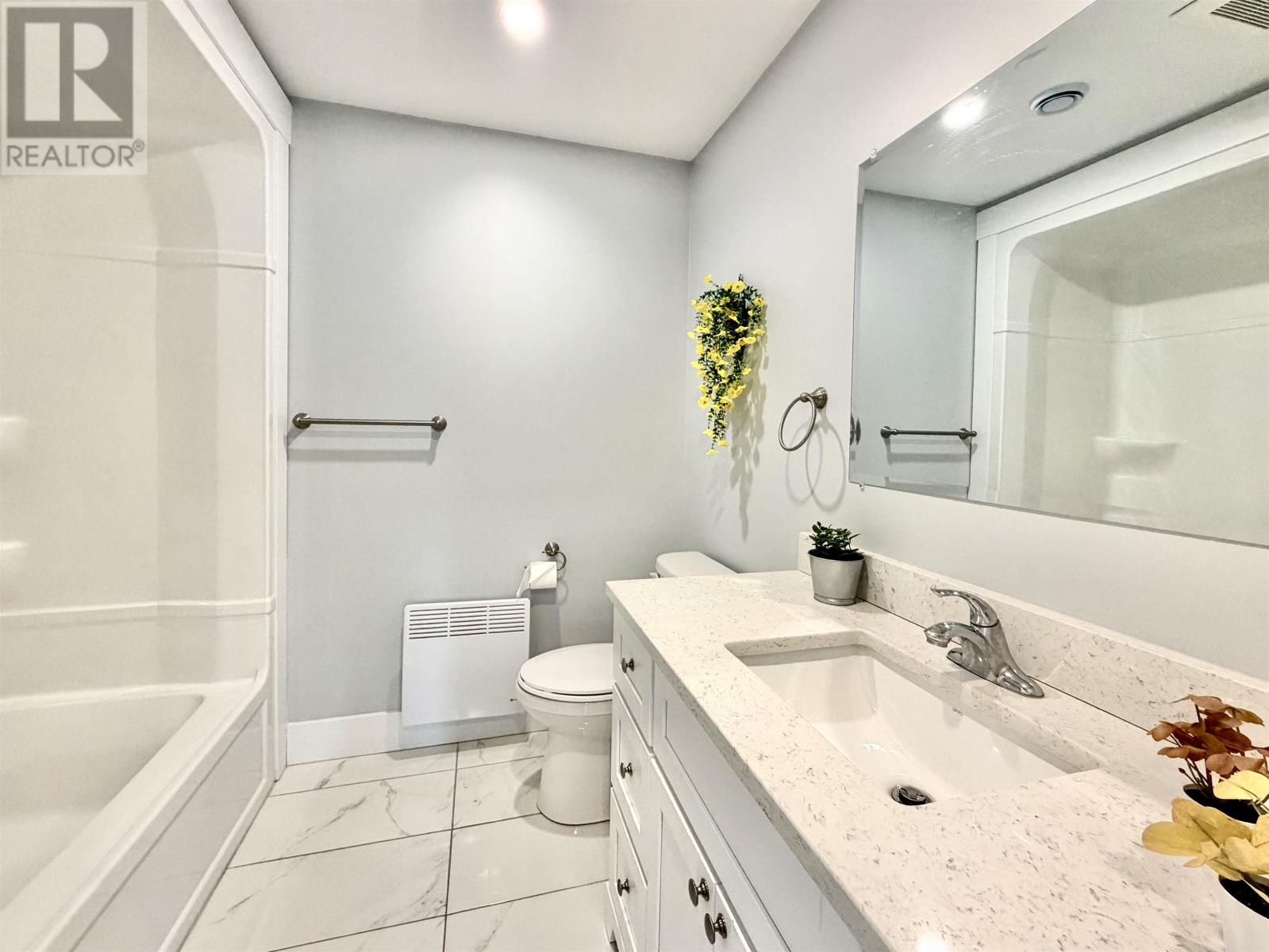 #202 24 Gilbert Drive - 25