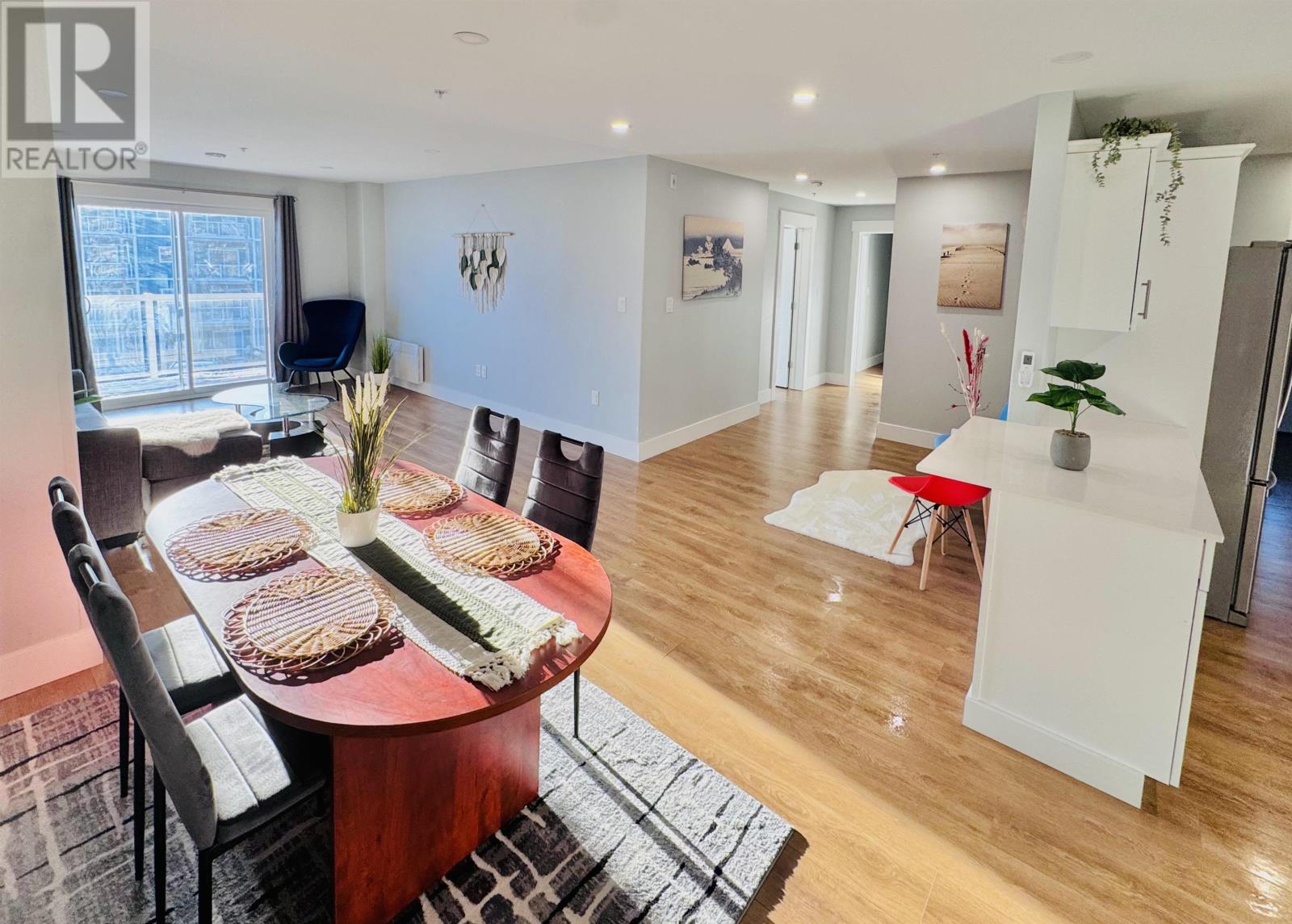 #202 24 Gilbert Drive - 32