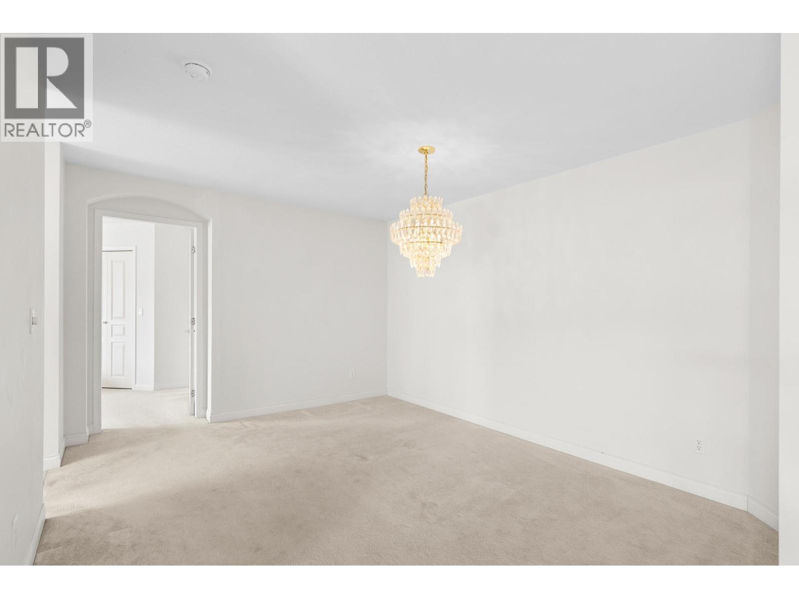 202 3890 Brown Road, West Kelowna