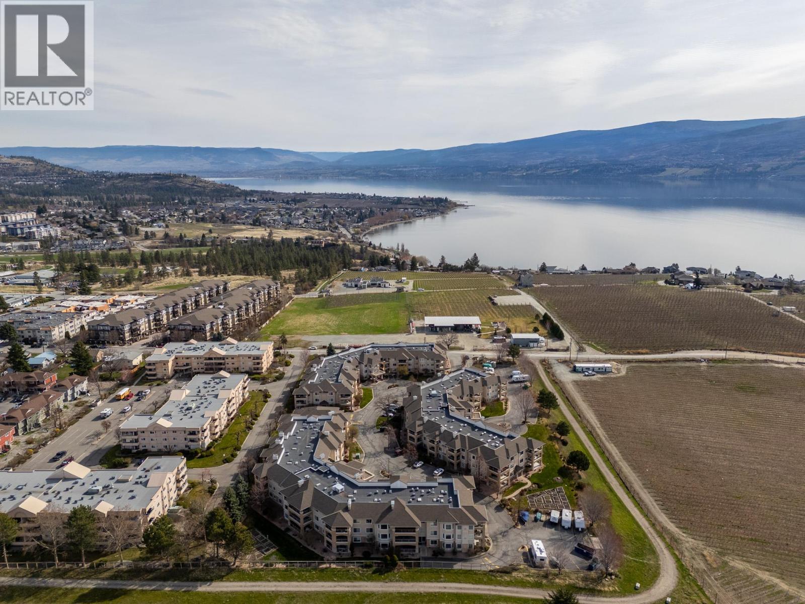 202 3890 Brown Road, West Kelowna