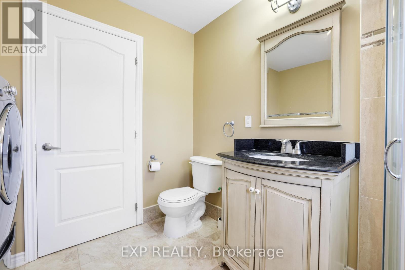 210 RIVERTREE STREET — photo 27