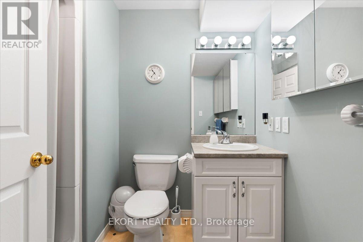 9 HURON LANE — photo 37