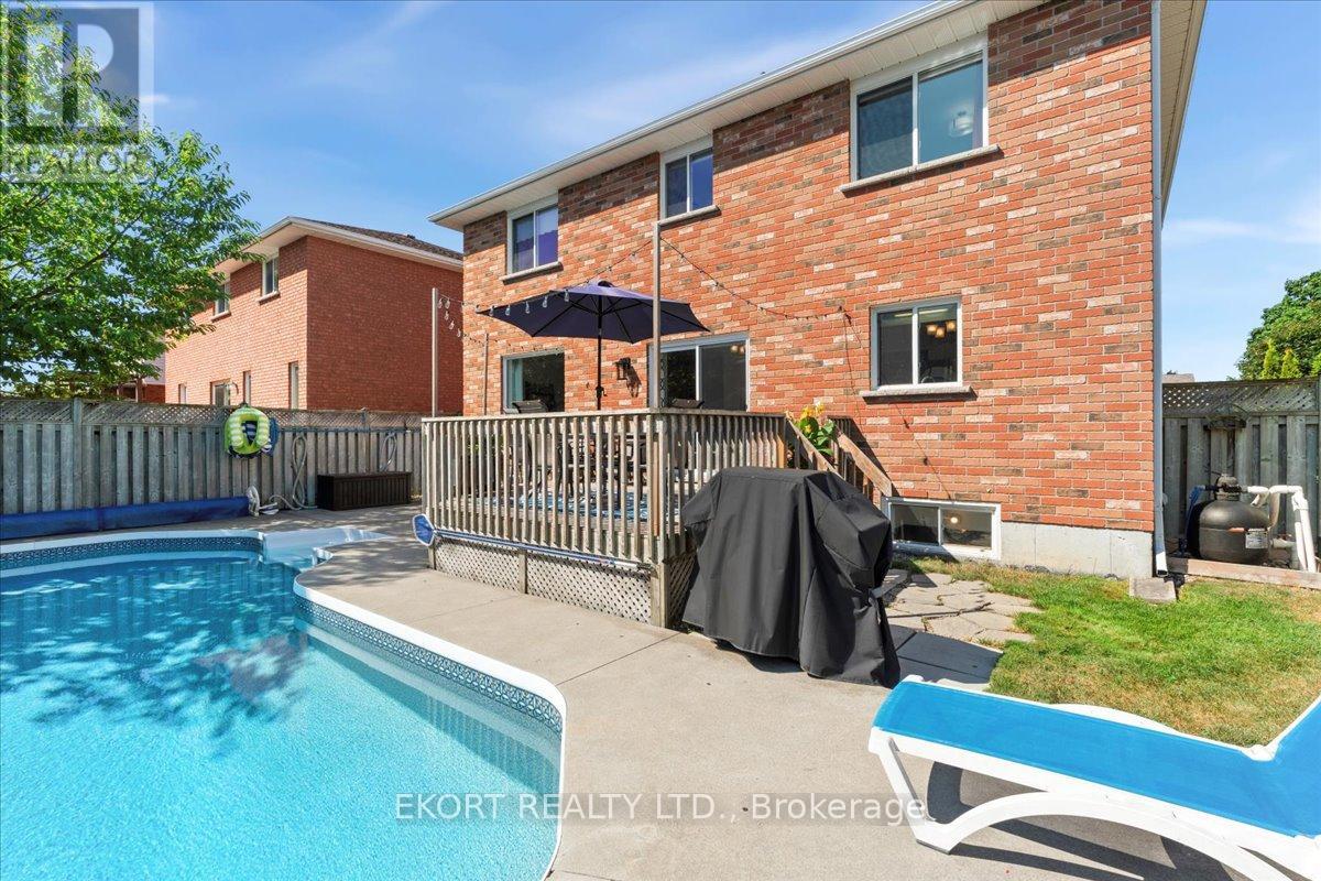 9 HURON LANE — photo 42