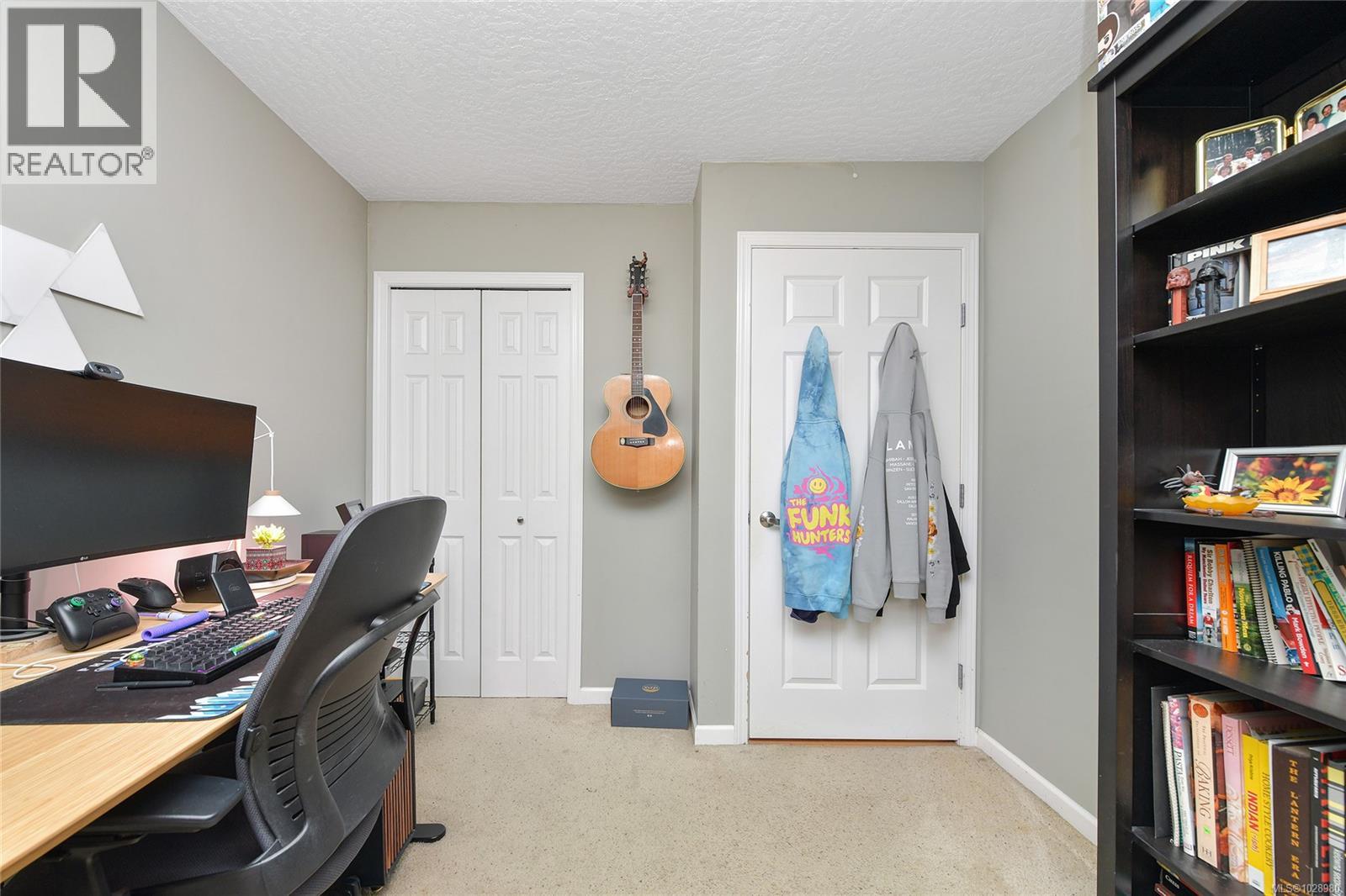 #102 383 Wale Rd - 20