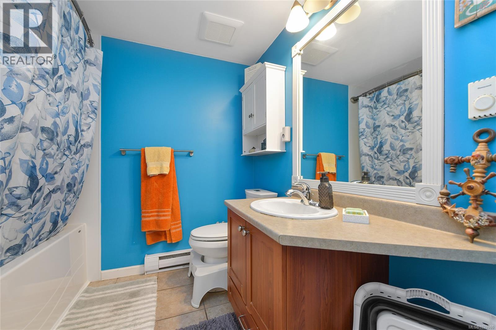 #102 383 Wale Rd - 22