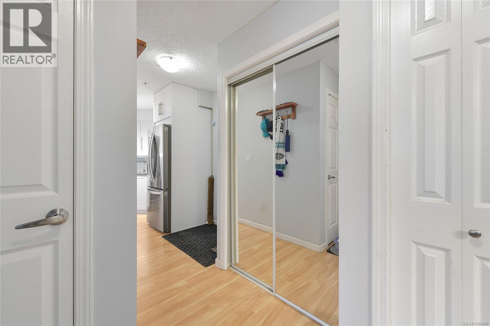 102 383 Wale Road, Colwood