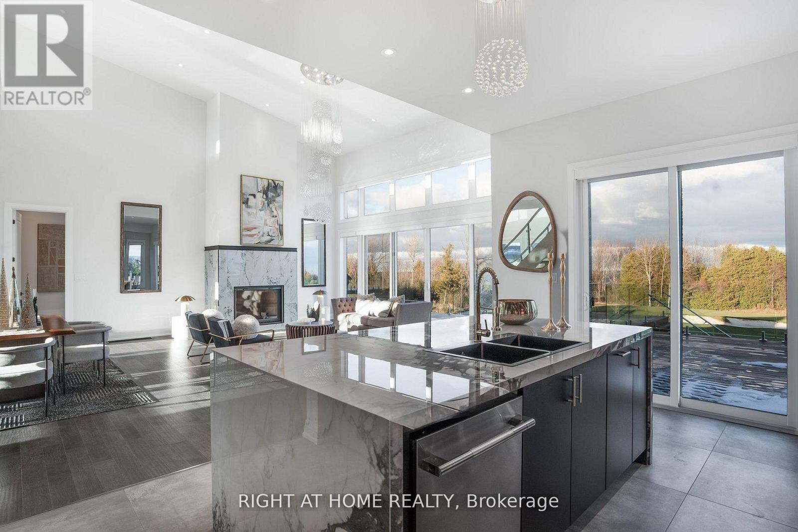 101 SLADDEN COURT - 21