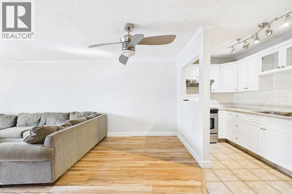 Single Family House for Sale in    Avenue SW Windsor Park Calgary 