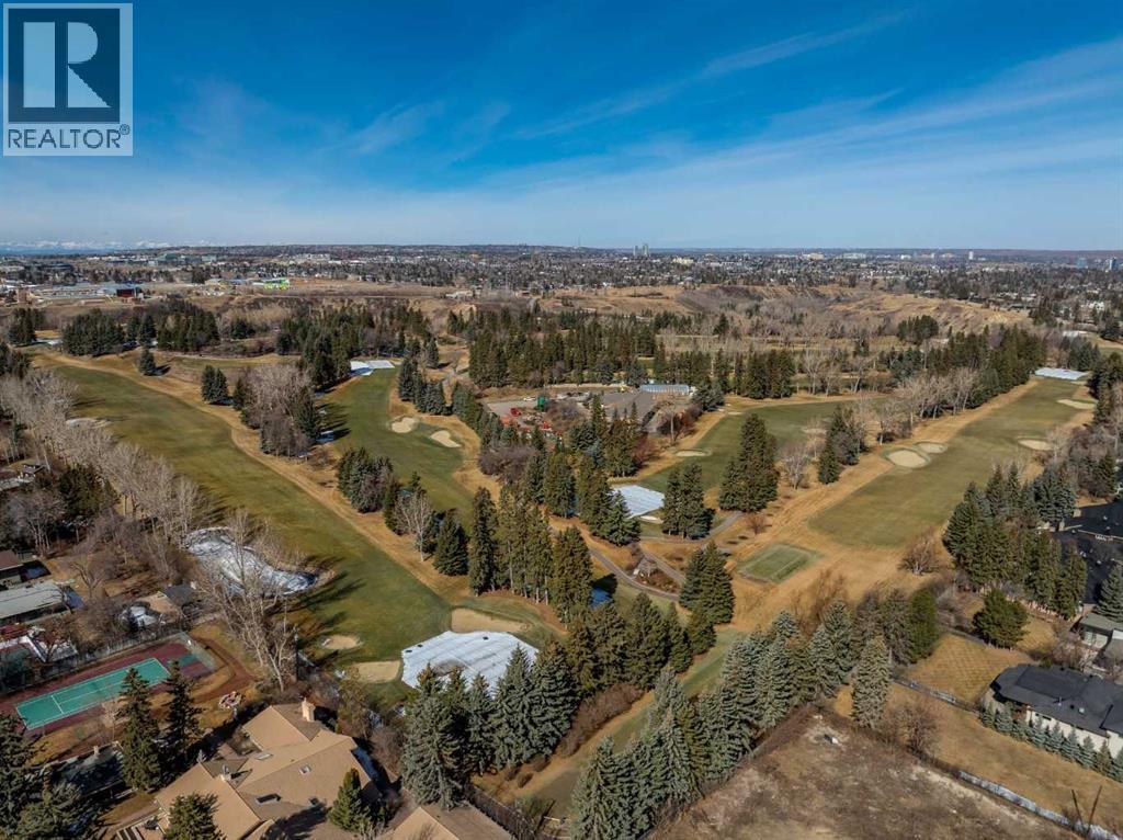 Single Family House for Sale in    Avenue SW Windsor Park Calgary 