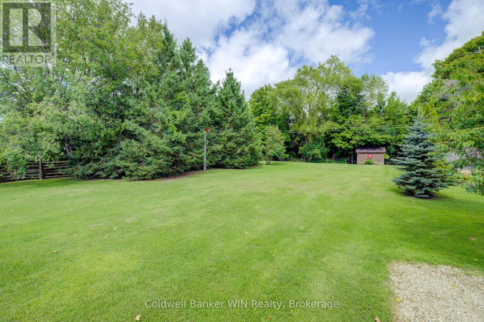 392774 SOUTHGATE 39 SIDE ROAD - 43