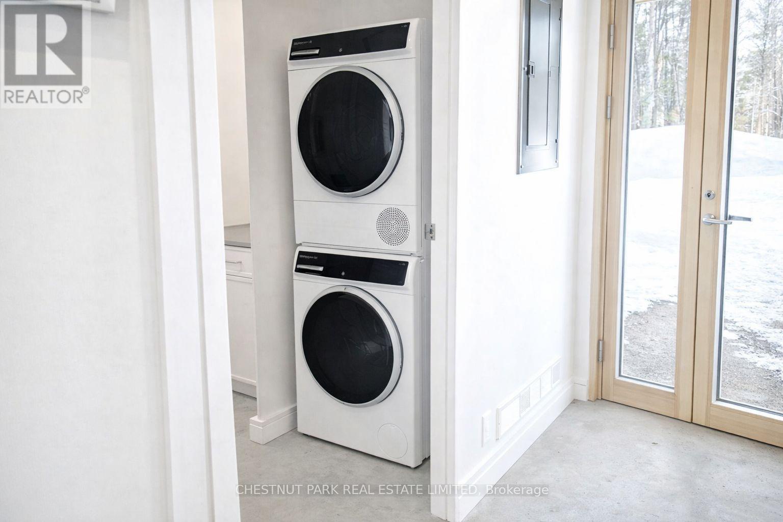 Single Family House Raised bungalow for Sale in  GLAMORGAN ROAD Highlands East (Glamorgan) 