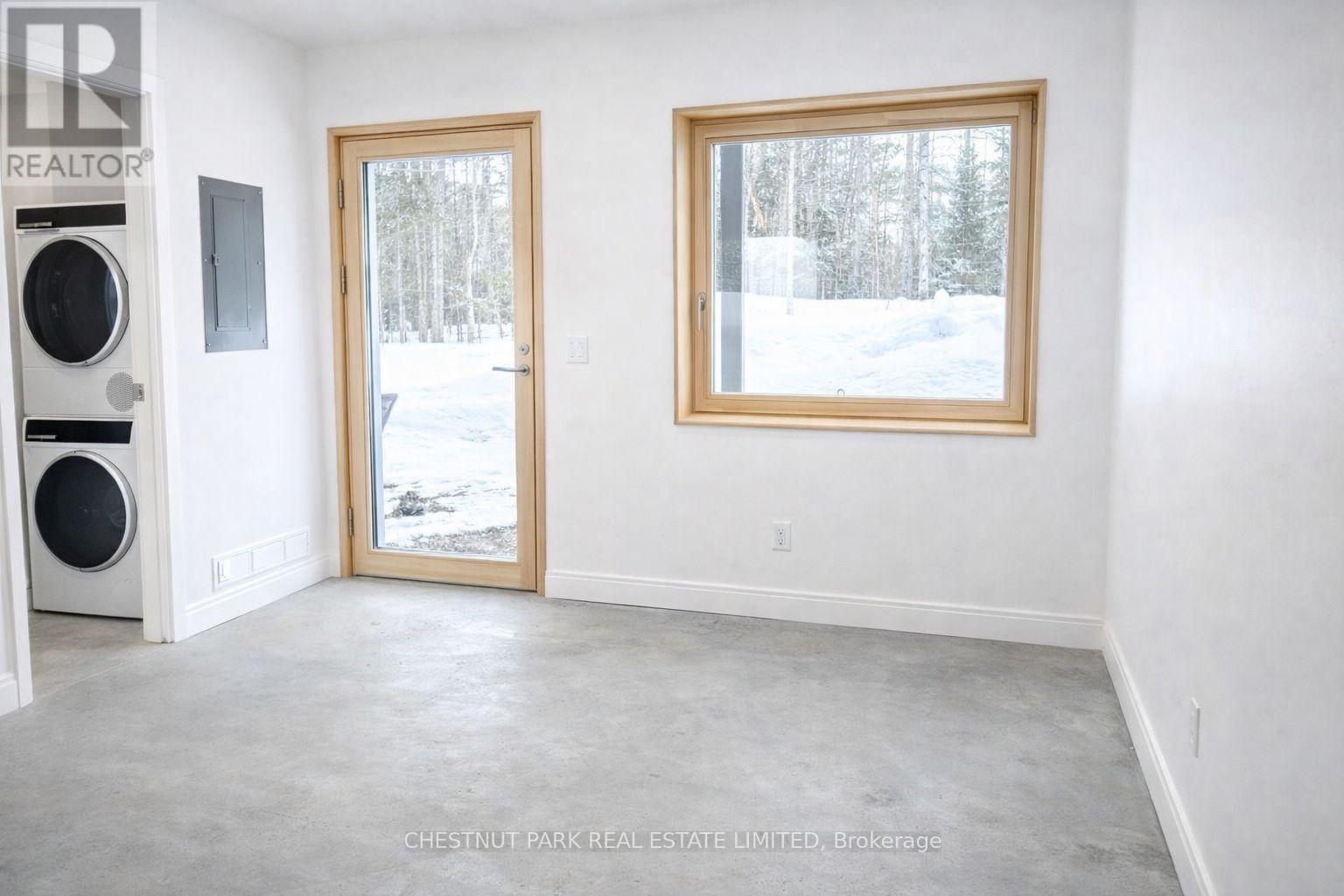 Single Family House Raised bungalow for Sale in  GLAMORGAN ROAD Highlands East (Glamorgan) 