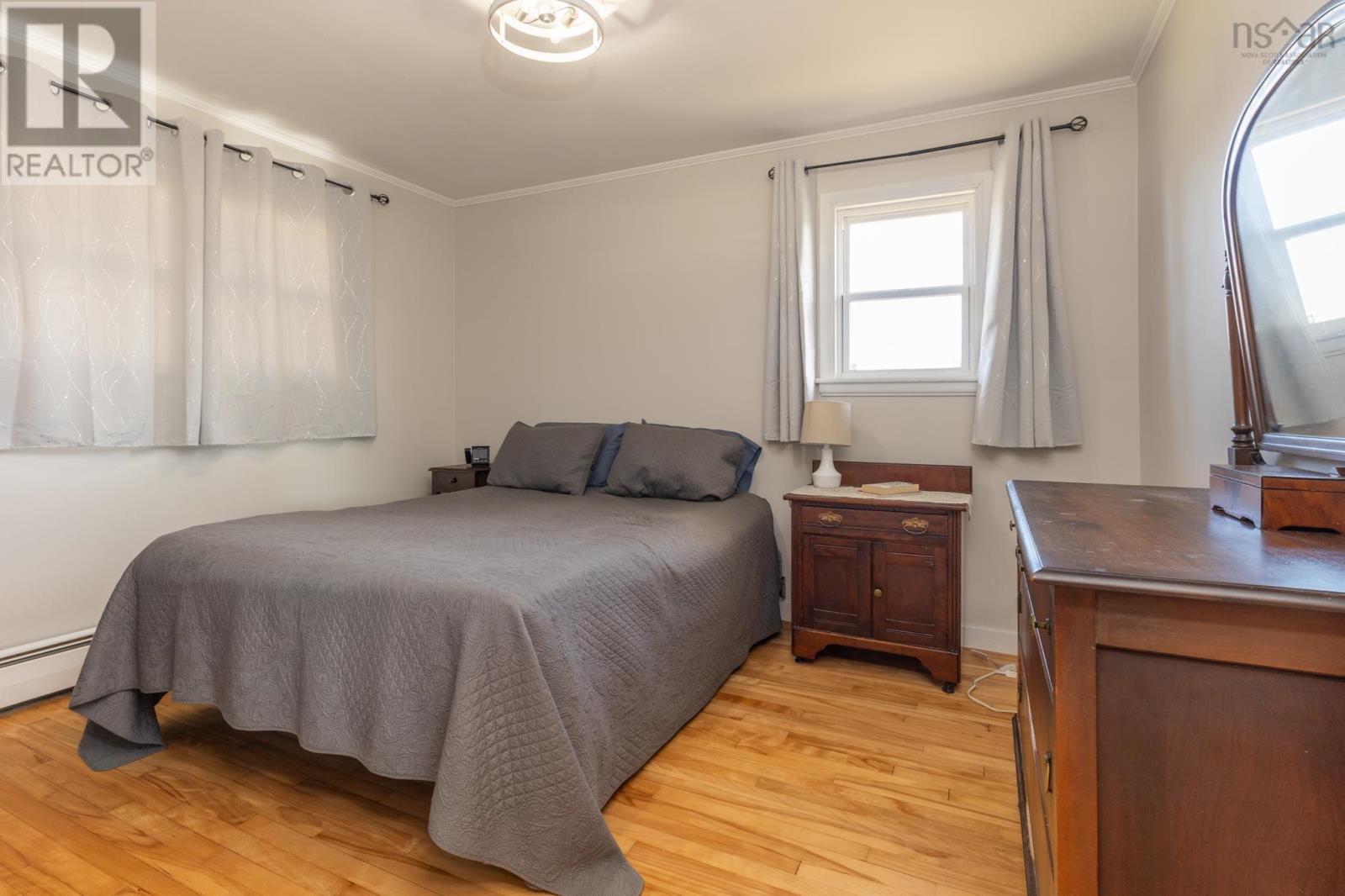 Property 18 of 41 of 911 Highway 335