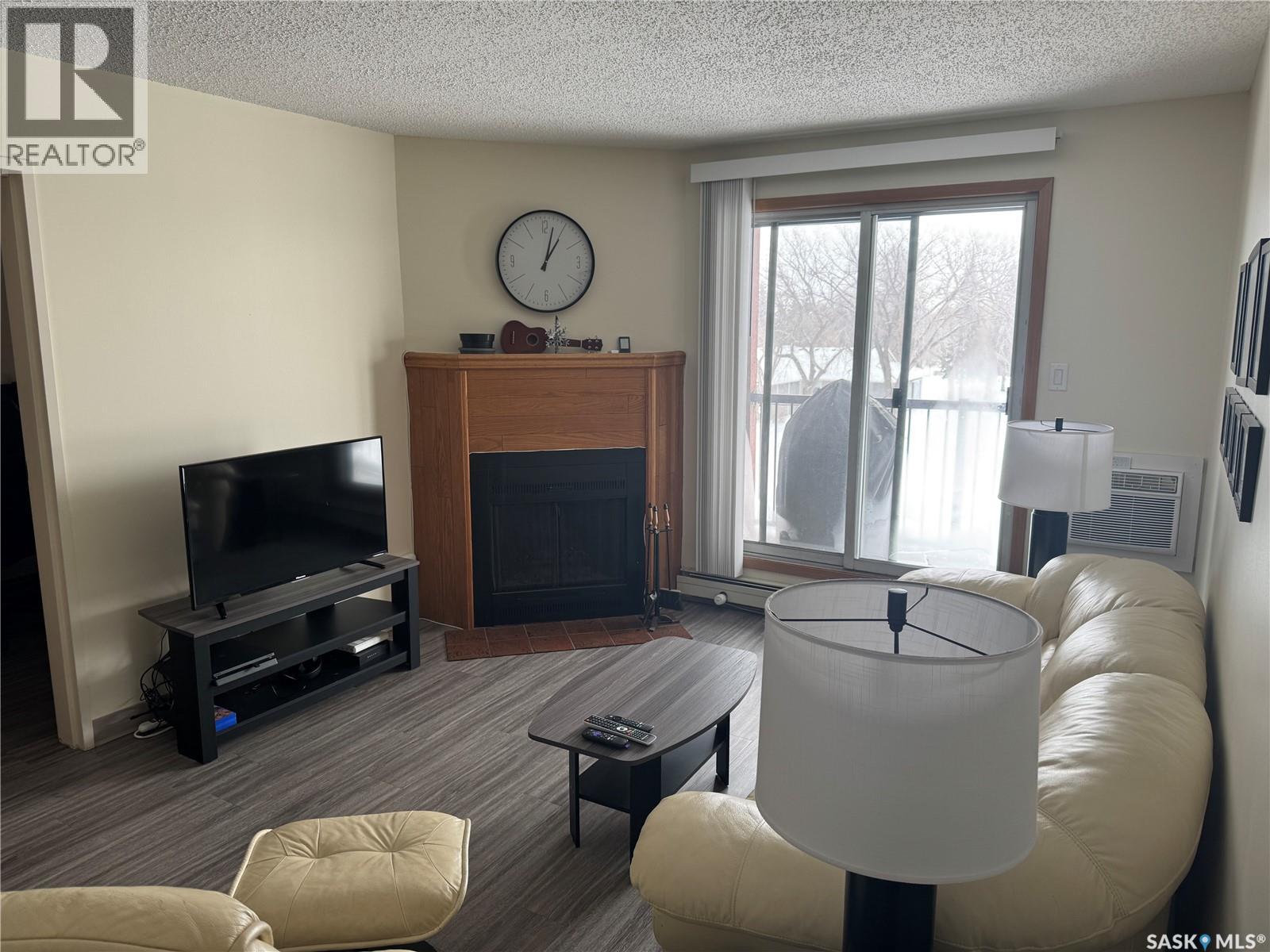 Single Family House Low rise for Sale in A  th STREET E Saskatoon 