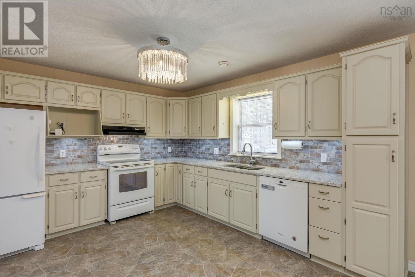 Property 43 of 50 of 23 Valley Road