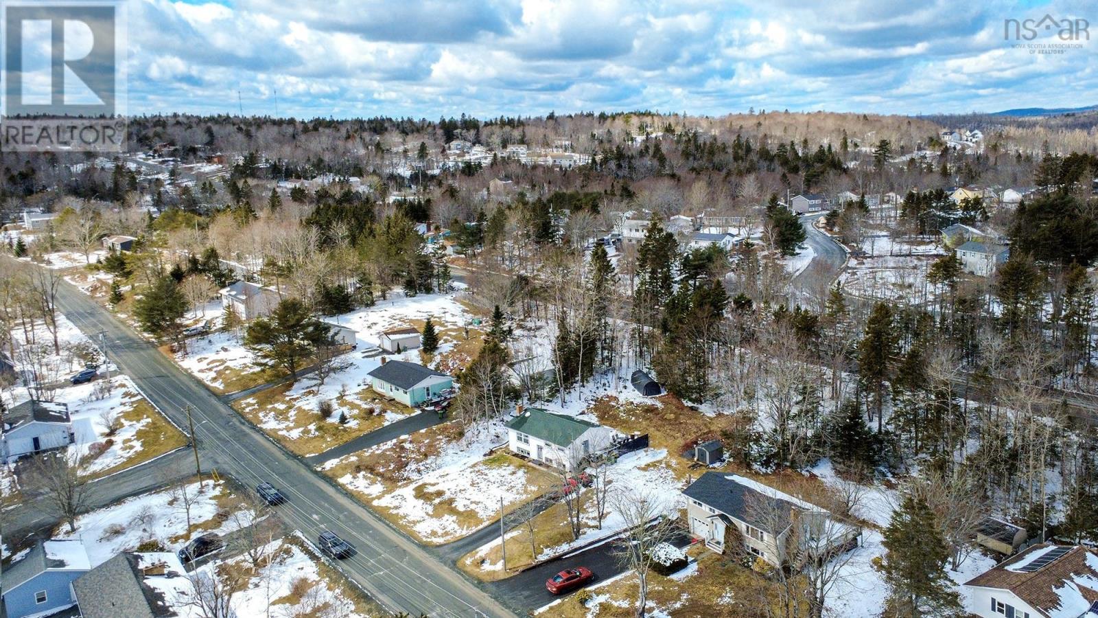 Property 35 of 42 of 69 Pinetree Crescent