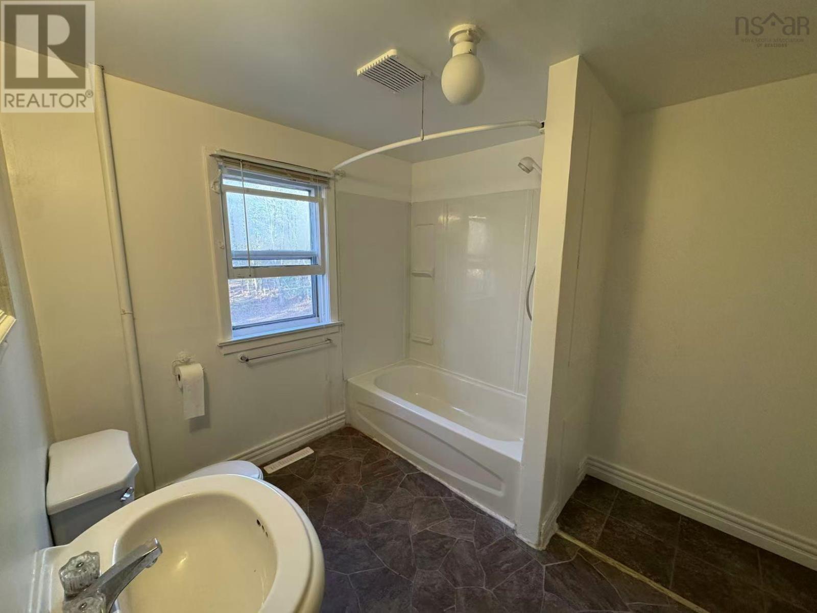 Property 21 of 30 of 1202 Owen Road