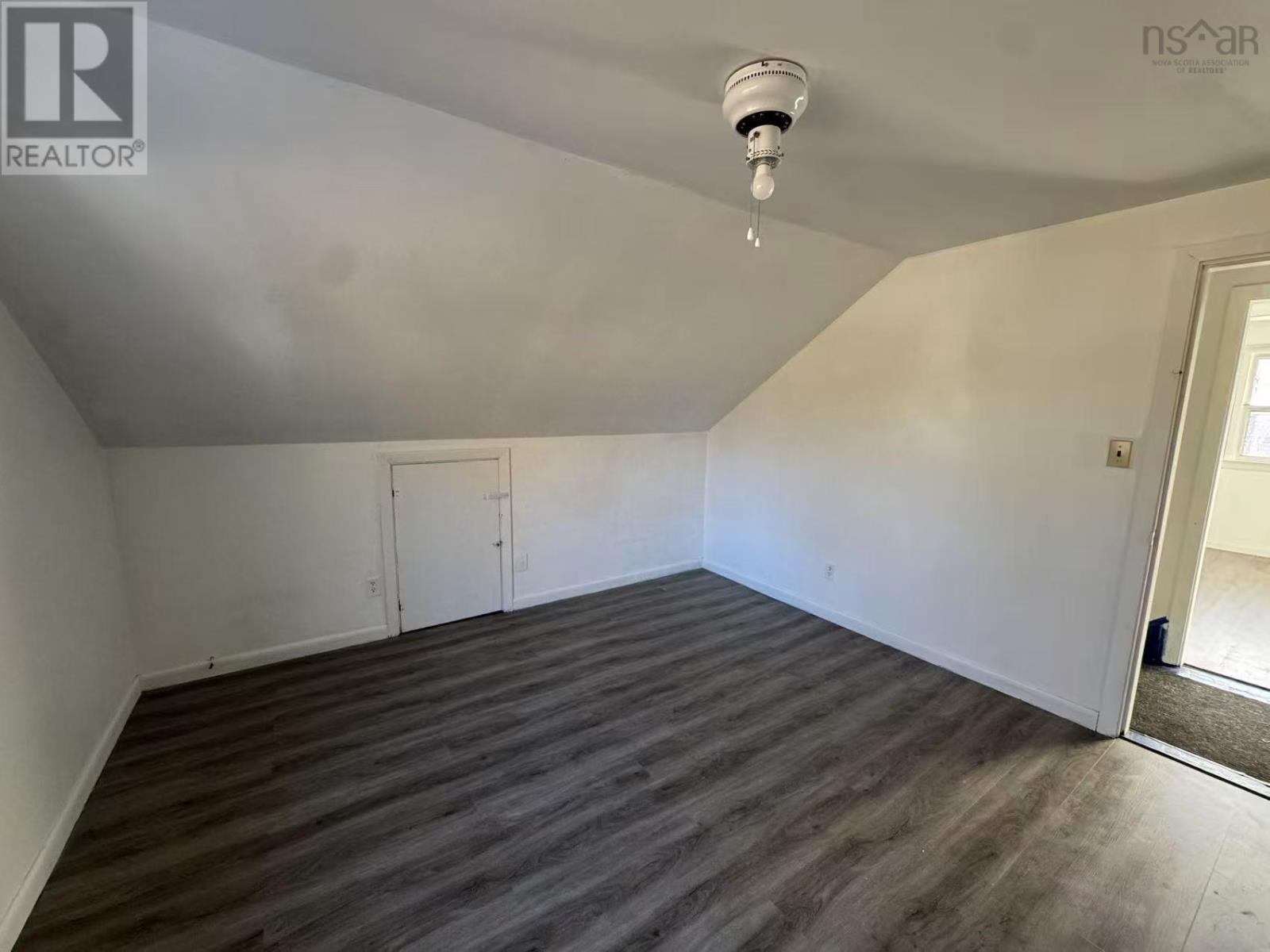 Property 16 of 30 of 1202 Owen Road